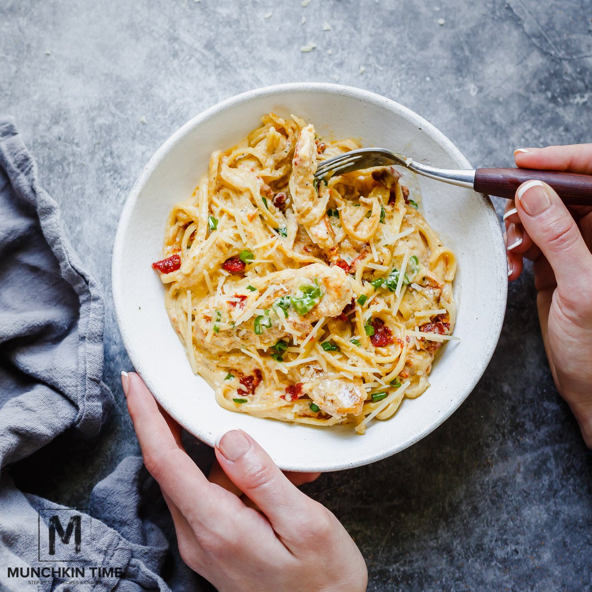  This creamy chicken pasta is by far my favorite pasta recipe.