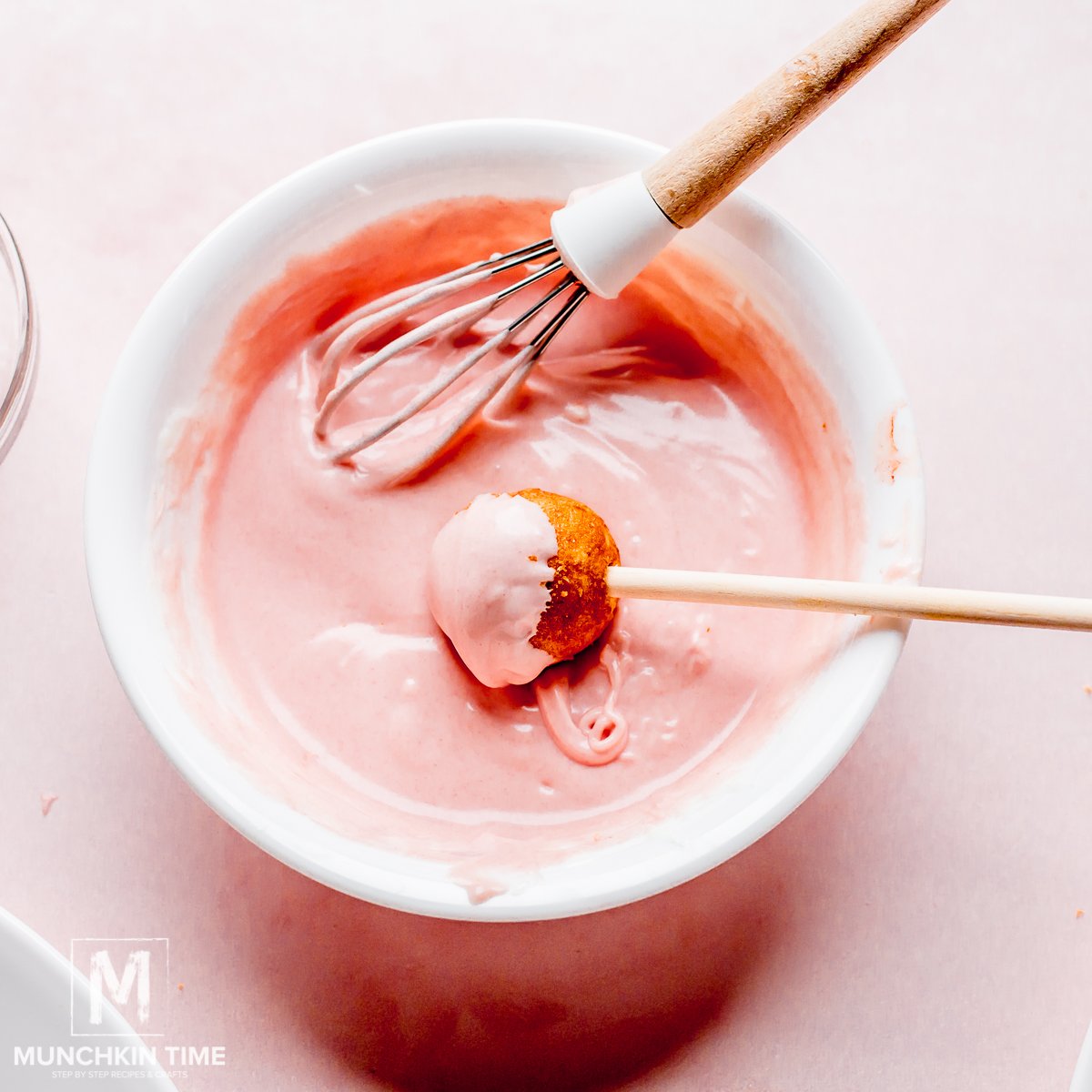 Ice Cream Scoop Cake Pops - Moms & Munchkins