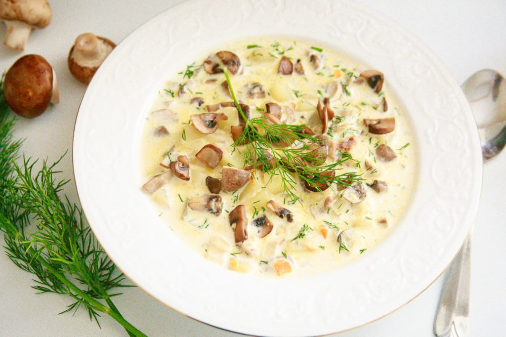  Baby Bella Mushroom & Potato Soup 
