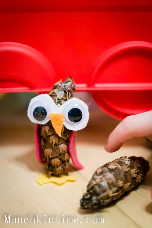easy Pinecone owl Craft