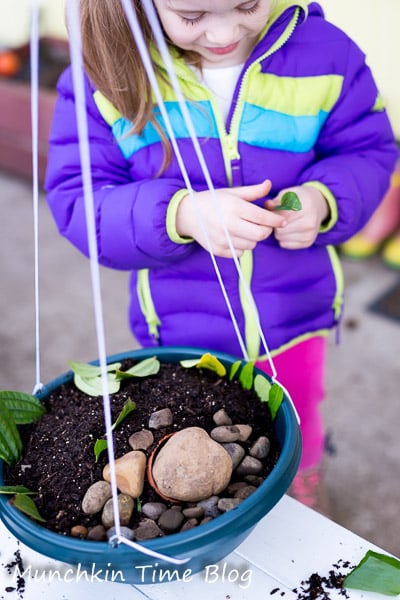 Easter Garden - Easter Activities for Kids #easteractivitiesforkids