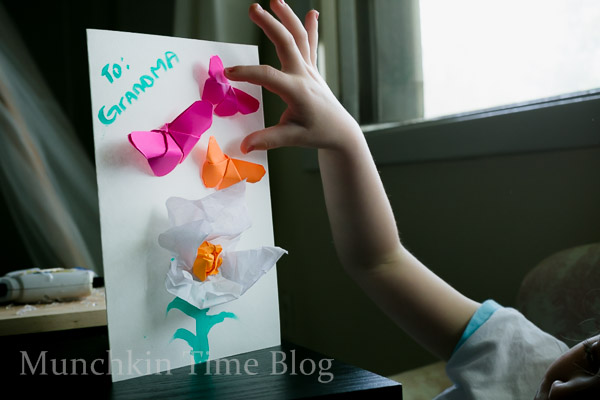 Easy DIY Tutorial: Handmade Mothers Day Card #mothersdaycraft #mothersdaycraft