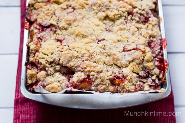 Scrumptious Strawberry Rhubarb Cake Recipe - www.munchkintime.com #dessertrecipe