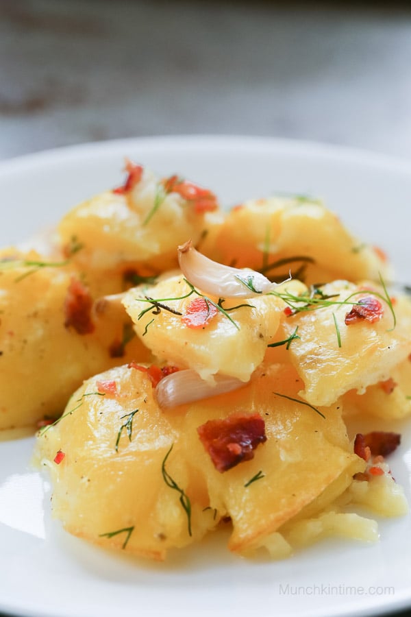Perfect Roast Potatoes with Garlic and Rosemary - Roast on the outside and soft on the inside. Rosemary and garlic gives these potatoes amazing flavor in bite.