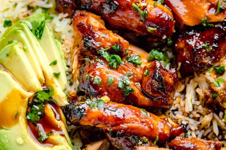 Best Hawaiian BBQ Chicken Recipe (VIDEO) - Munchkin Time