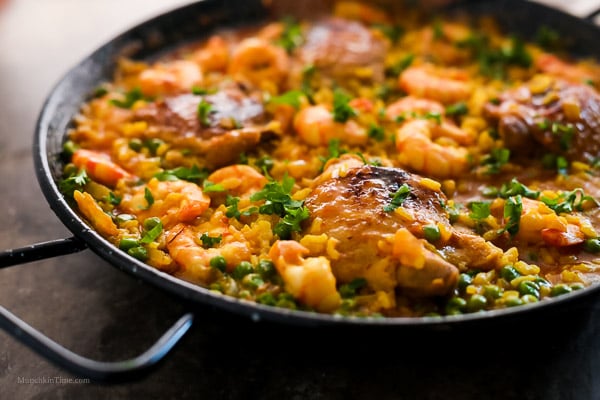 Chicken Thighs and Shrimp Paella Recipe by Love Keil -- www.munchkintime.com #paellarecipe