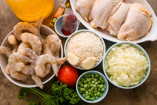 ingredients to make shrimp paella.