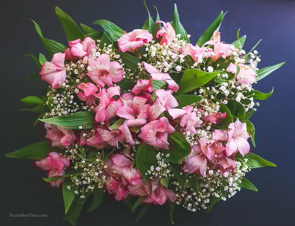 Above picture of the flower centerpiece. 
