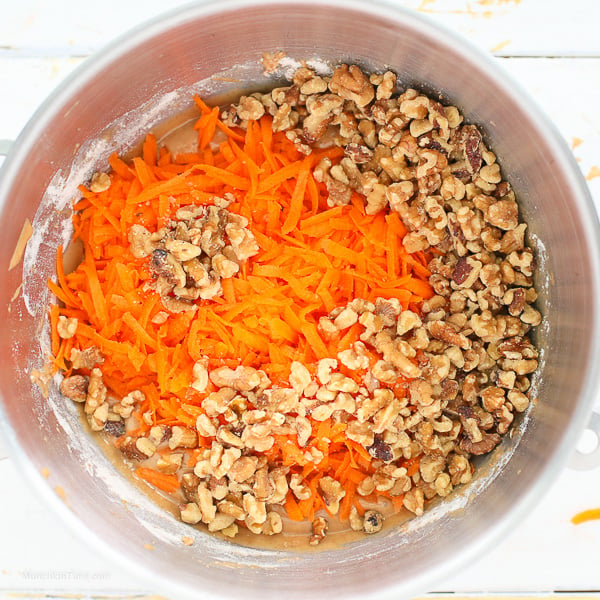 Naked Carrot CAke by Love Keil -- www.munchkintime.com #carrotcake