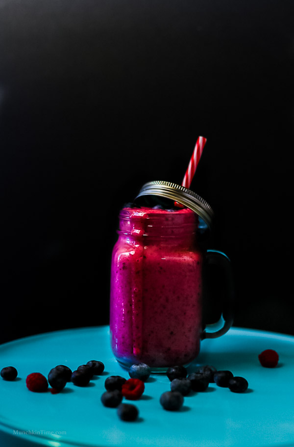 Purple Berry Smoothie Recipe by Love Keil -- www.munchkintime.com #smoothierecipe