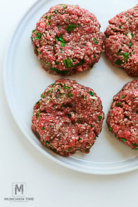 Caramelized Onion Arugula Burger Recipe - The Juicy Cheesy Burger! -- #burgerrecipe #homemadeburgers