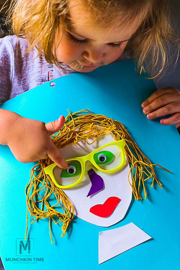 Portrait Collage for Mom + Poem Generator - Crafty gift for mom that kids can make for Mother's Day or Mom's Birthday -- #mothersdaygift #craftsforkids