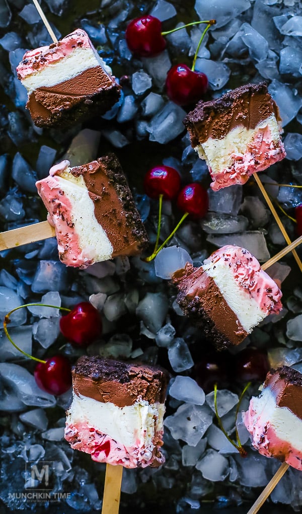 Oreo Ice Cream Cake Pops