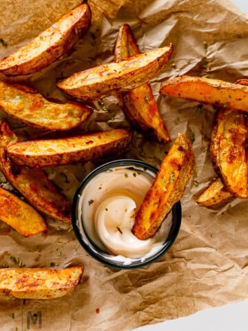 Crispy Oven Fries (Video Inside) In a large mixing bowl combine ...