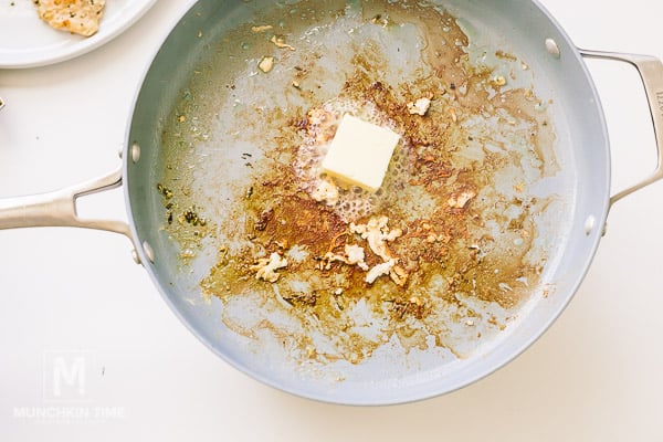 Creamy Chicken Pasta with Broccoli and Bacon Crumbs - Video Inside