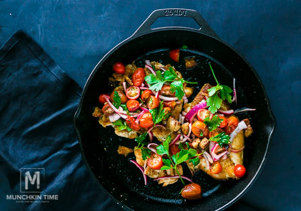 Chicken Tomato Panzanella - delicious chicken meal with an extra kick! It is so Good!!!