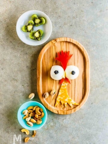 5 Easy School Lunch Ideas - super easy to put together and will put a smile on kid's face!