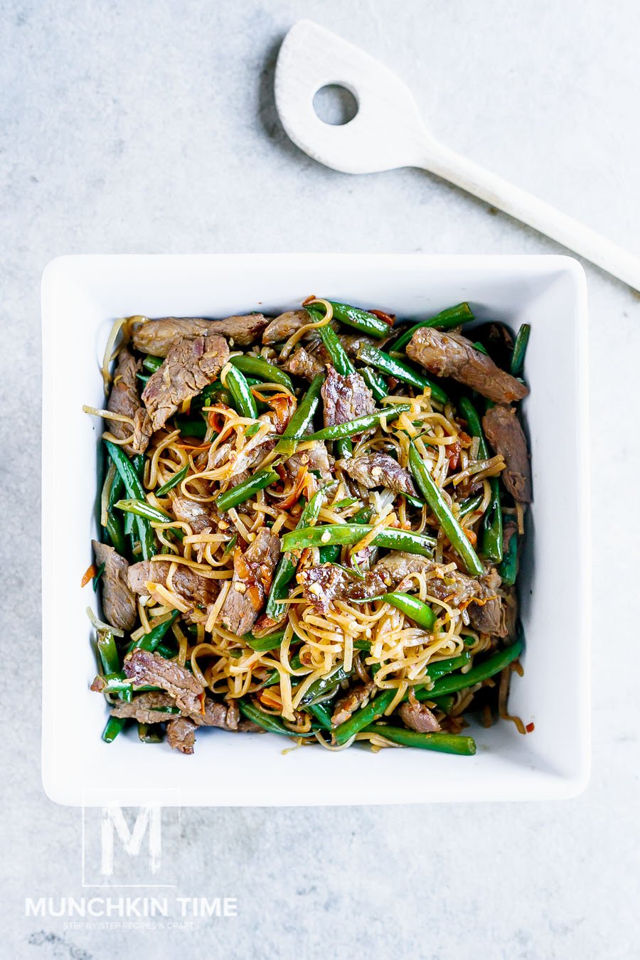 30 Minute Gluten-Free Beef Lo Mein Recipe (Video Inside) - Munchkintime.com