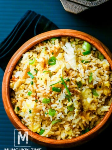 Easy Fried Rice Recipe with Green Onion - so easy and super delicious, perfect sidedish for dinner or lunch.