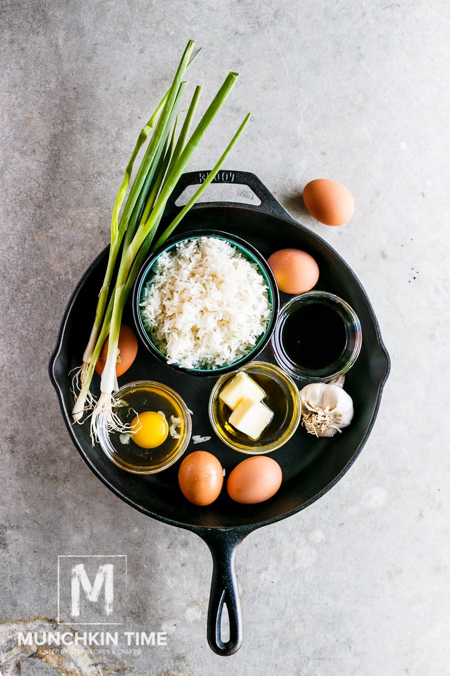 Easy Fried Rice Recipe with Green Onion - so easy and super delicious, perfect sidedish for dinner or lunch.