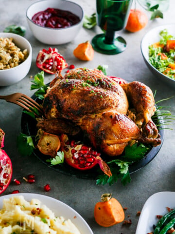 2017 Thanksgiving Dinner Ideas - here are 7 delicious Thanksgiving dishes that you can bring to the table this holiday season.