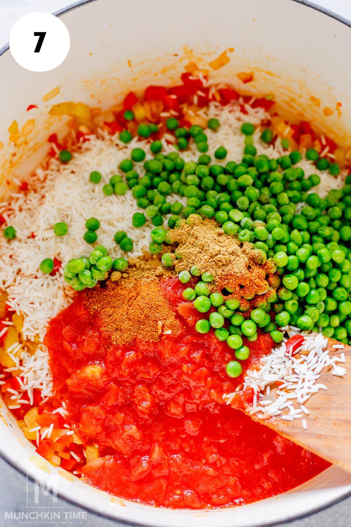 Fresh peas and tomatoes used in Spanish chicken and rice