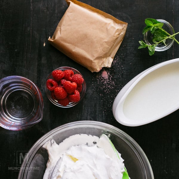 Delicious 5-Ingredient Strawberry Mousse Recipe