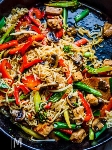 pork stir fry with sweet red chili sauce