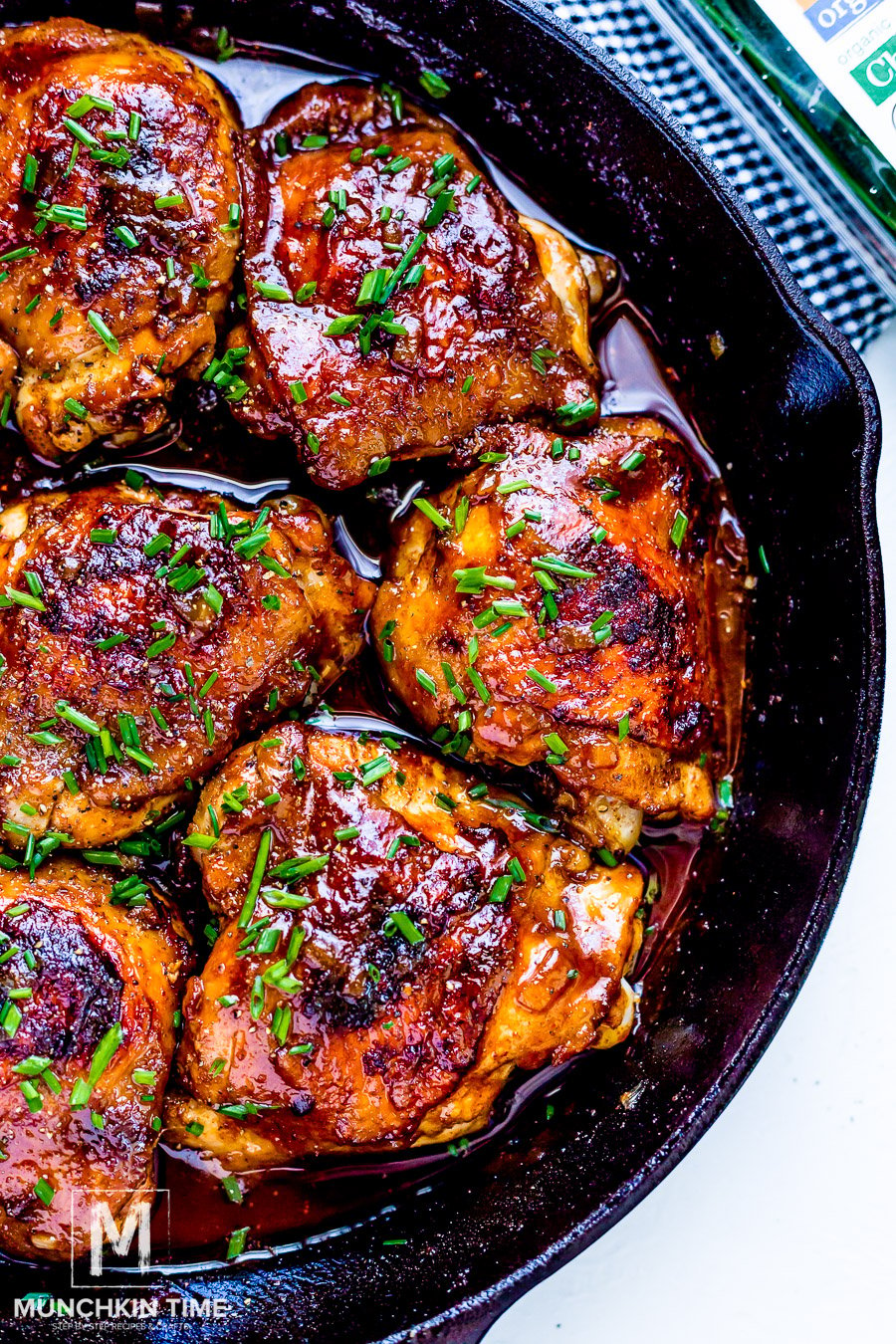 BBQ Baked Chicken Thighs Recipe - Munchkin Time