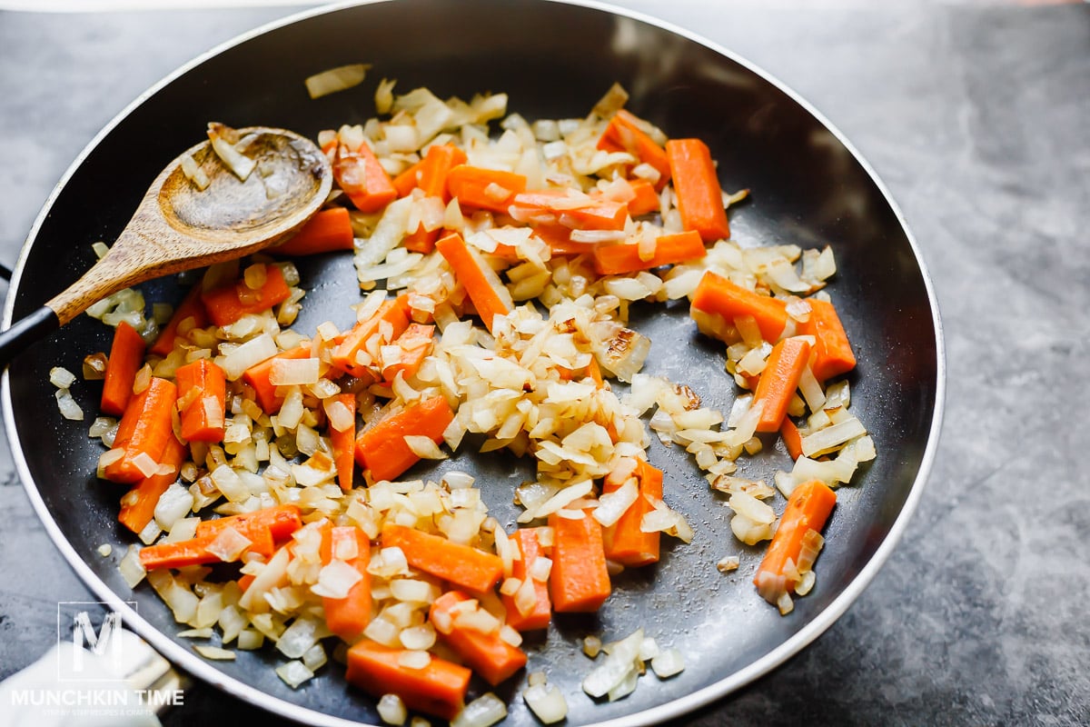 How to make best pot roast recipe? Into the skillet add oil, carrots and onion.