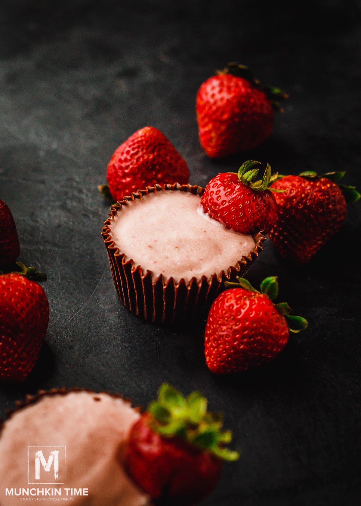 Strawberry Mousse in Chocolate Cups