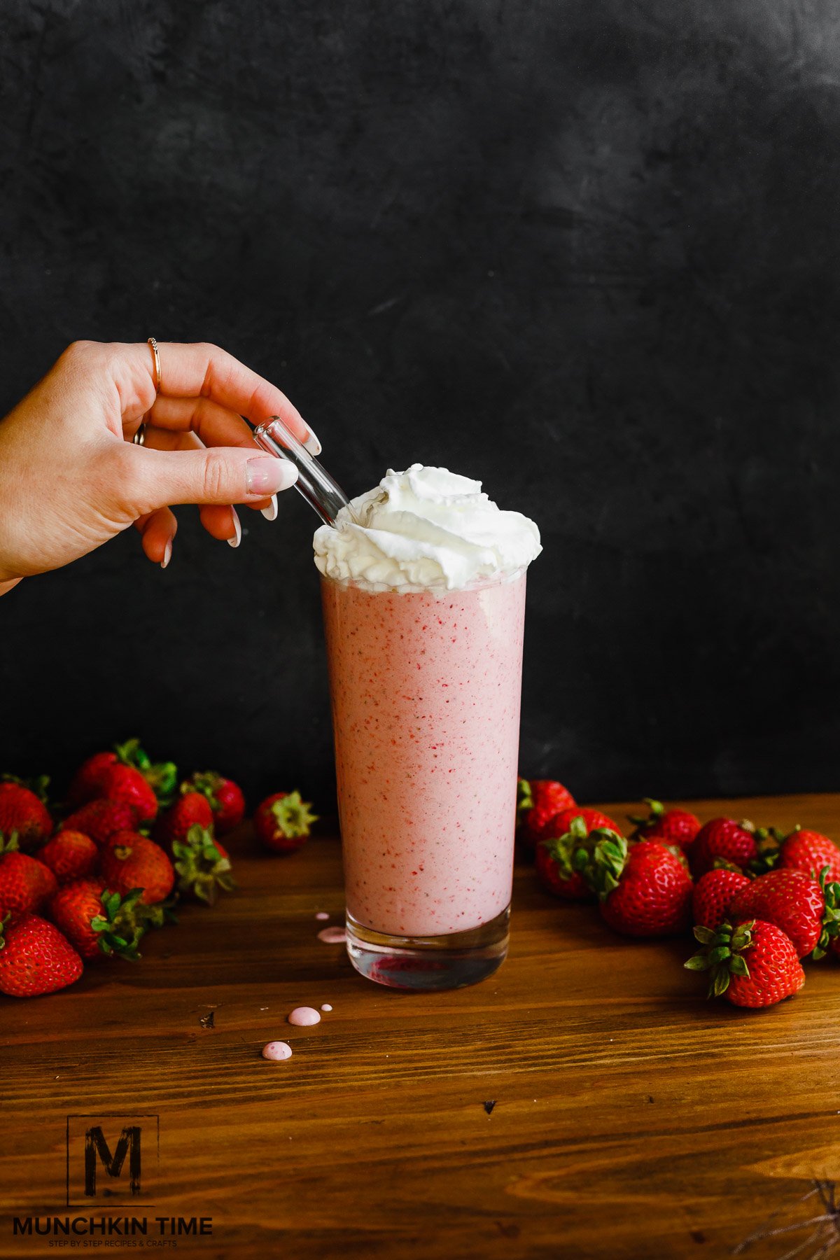 Super easy strawberry and cream frappuccino starbucks copycat recipe