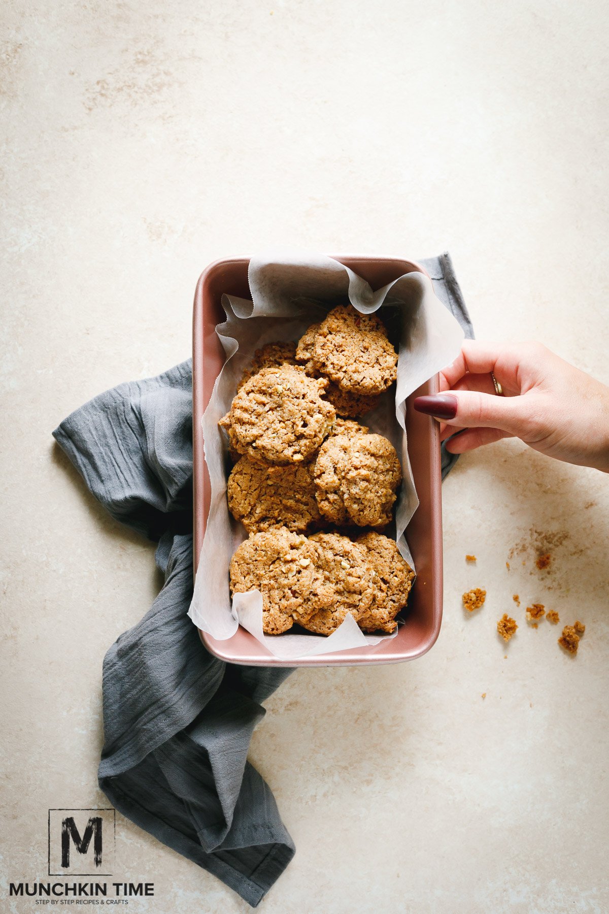 Best Ever Almond Butter Cookies Using Only 3 Ingredients - the most delicious and super easy cookie recipe.