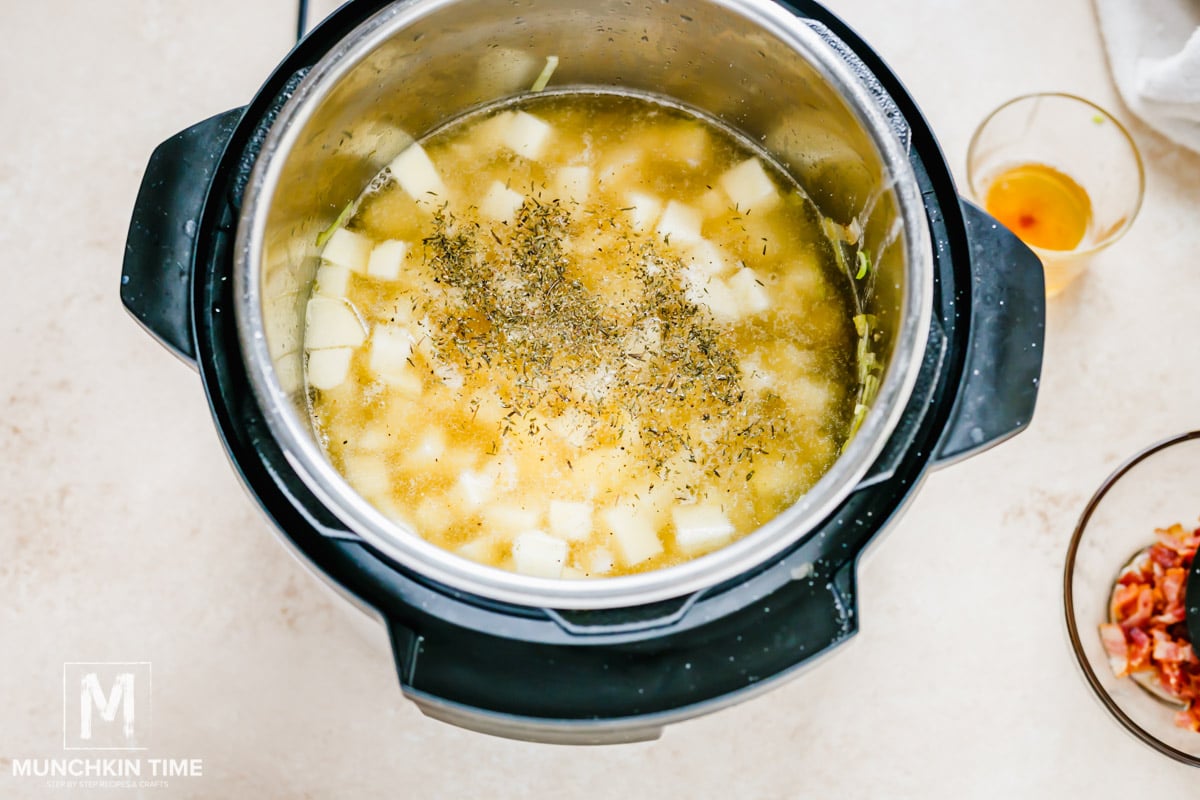 Quick Potato Leek Bacon Soup in Instant Pot.