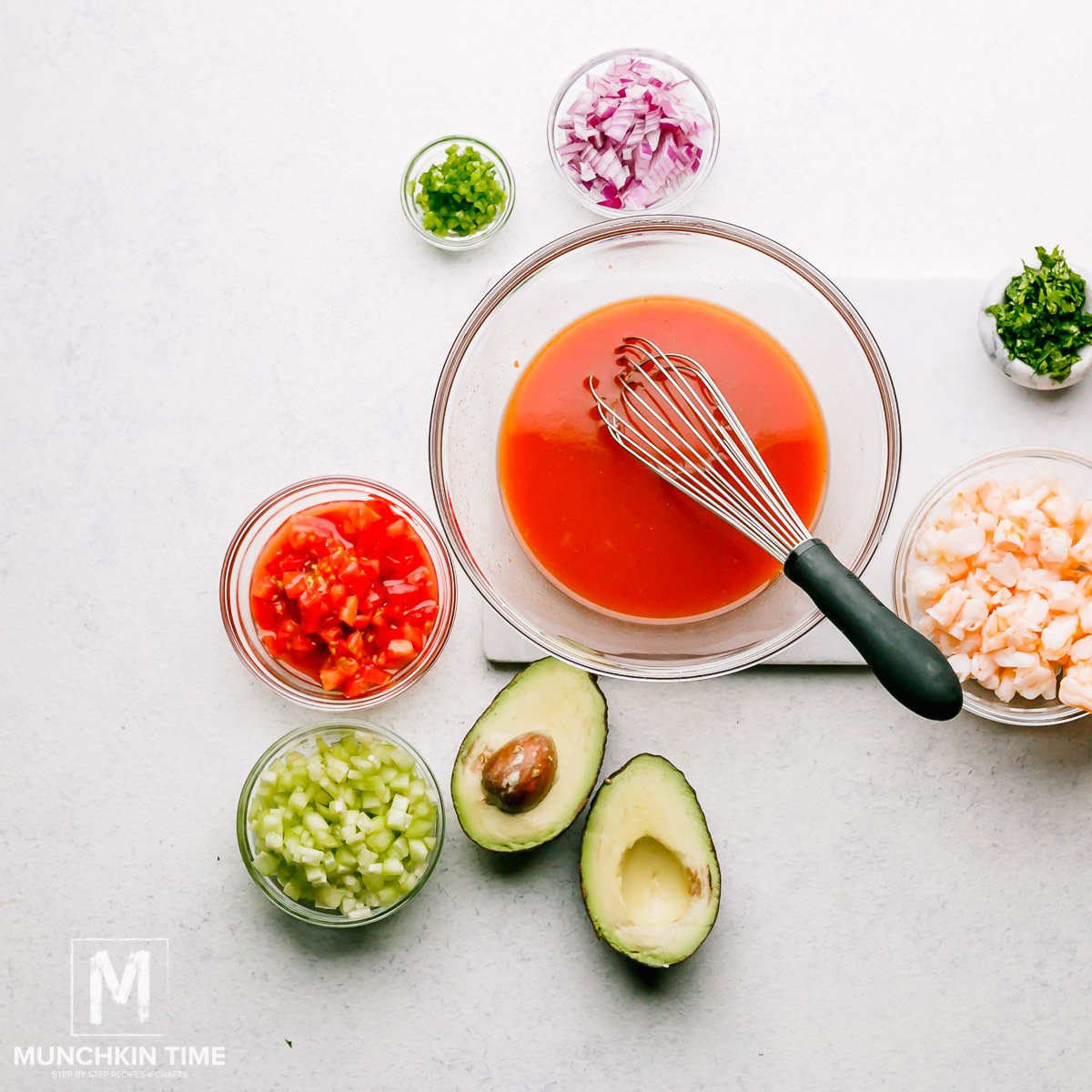 How to make shrimp cocktail, place all ingredient into a bowl and stir gently until combined. 