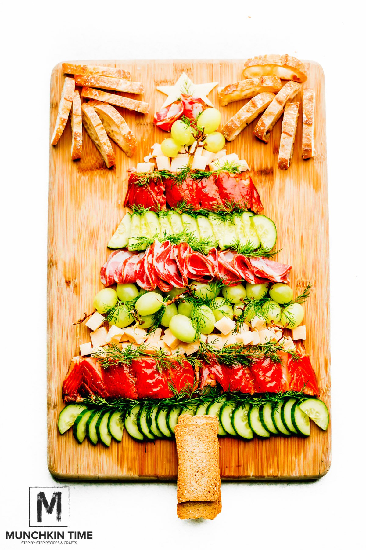 Super Easy Christmas Cheese Platter Idea - Munchkin Time