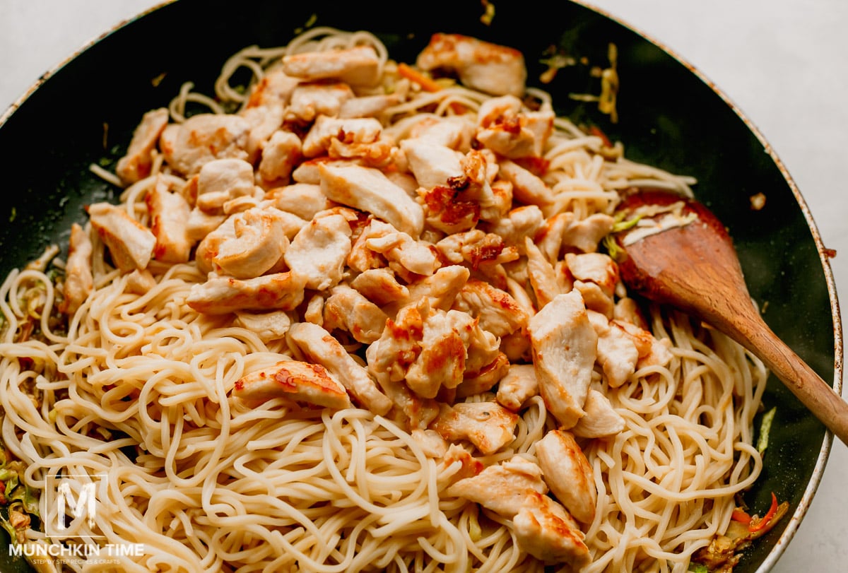 How to make Chicken chow mein recipe.