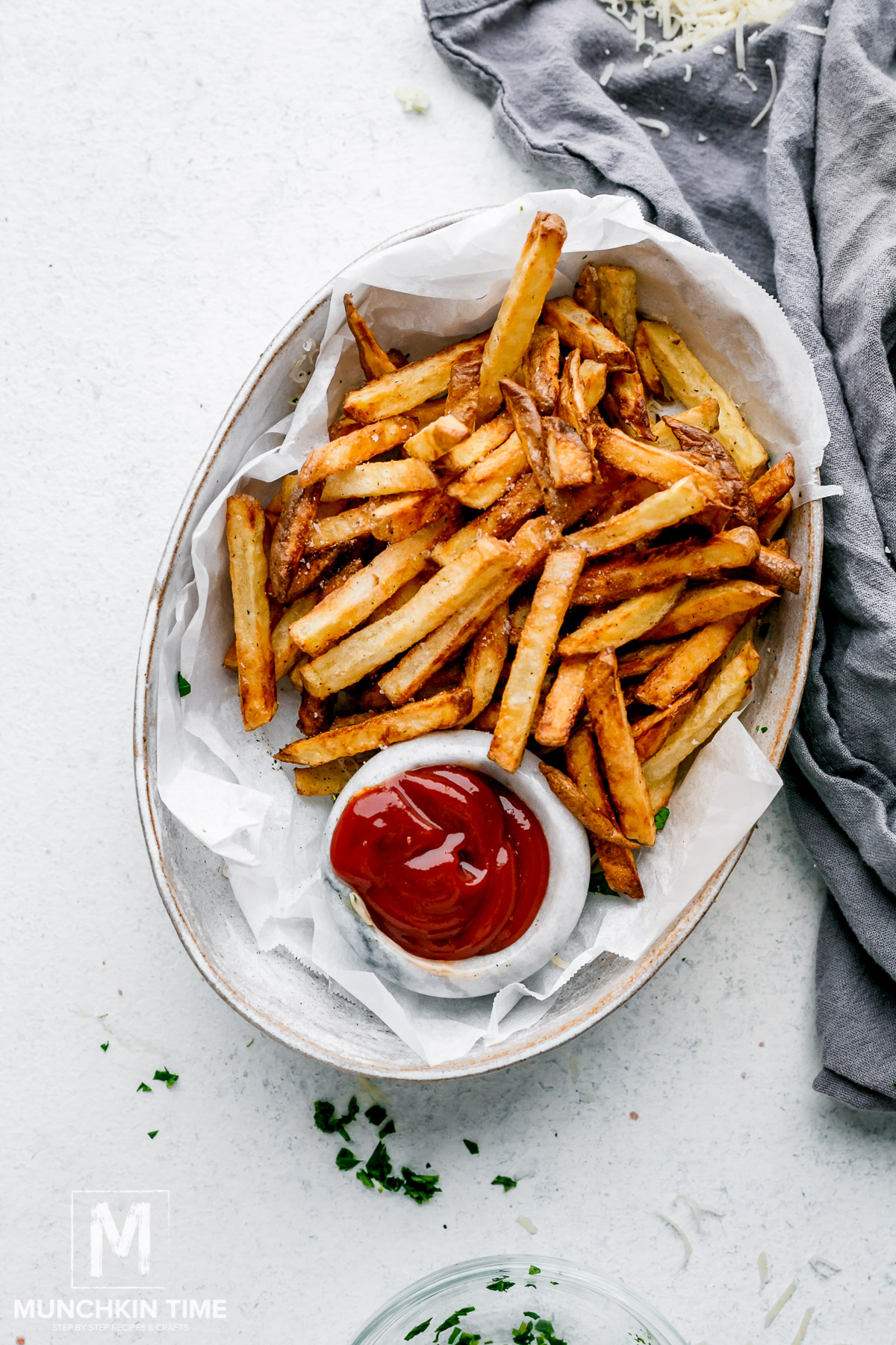 Super Easy Air Fryer fries recipe.