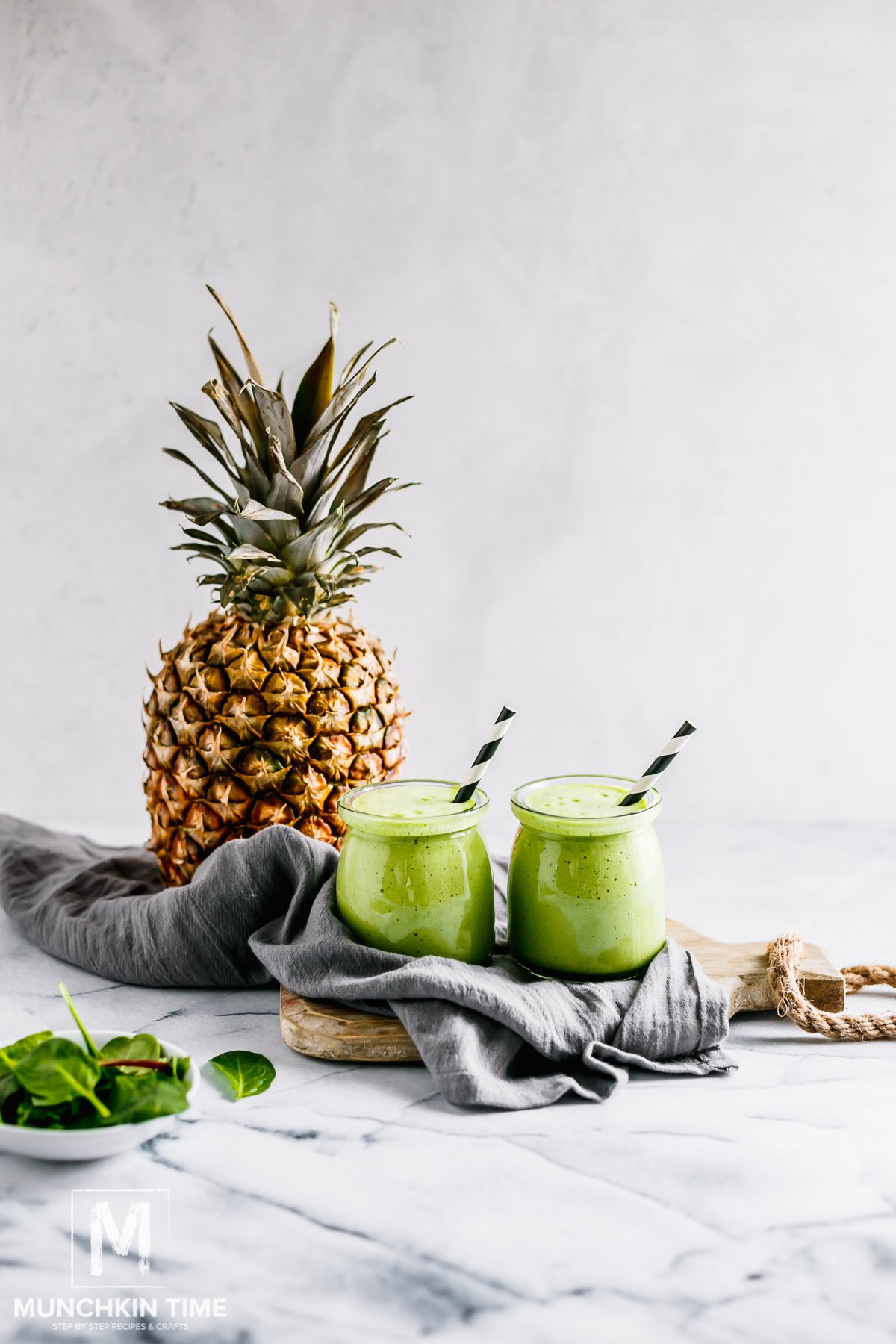 Green Smoothie Recipe Spinach with pineapple, melon and collagen powder.