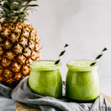 Spinach Smoothie Recipe with pineapple, melon and collagen powder.