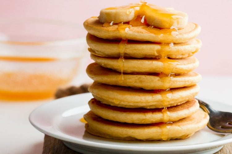 Quick & Easy Buttermilk Pancake Recipe