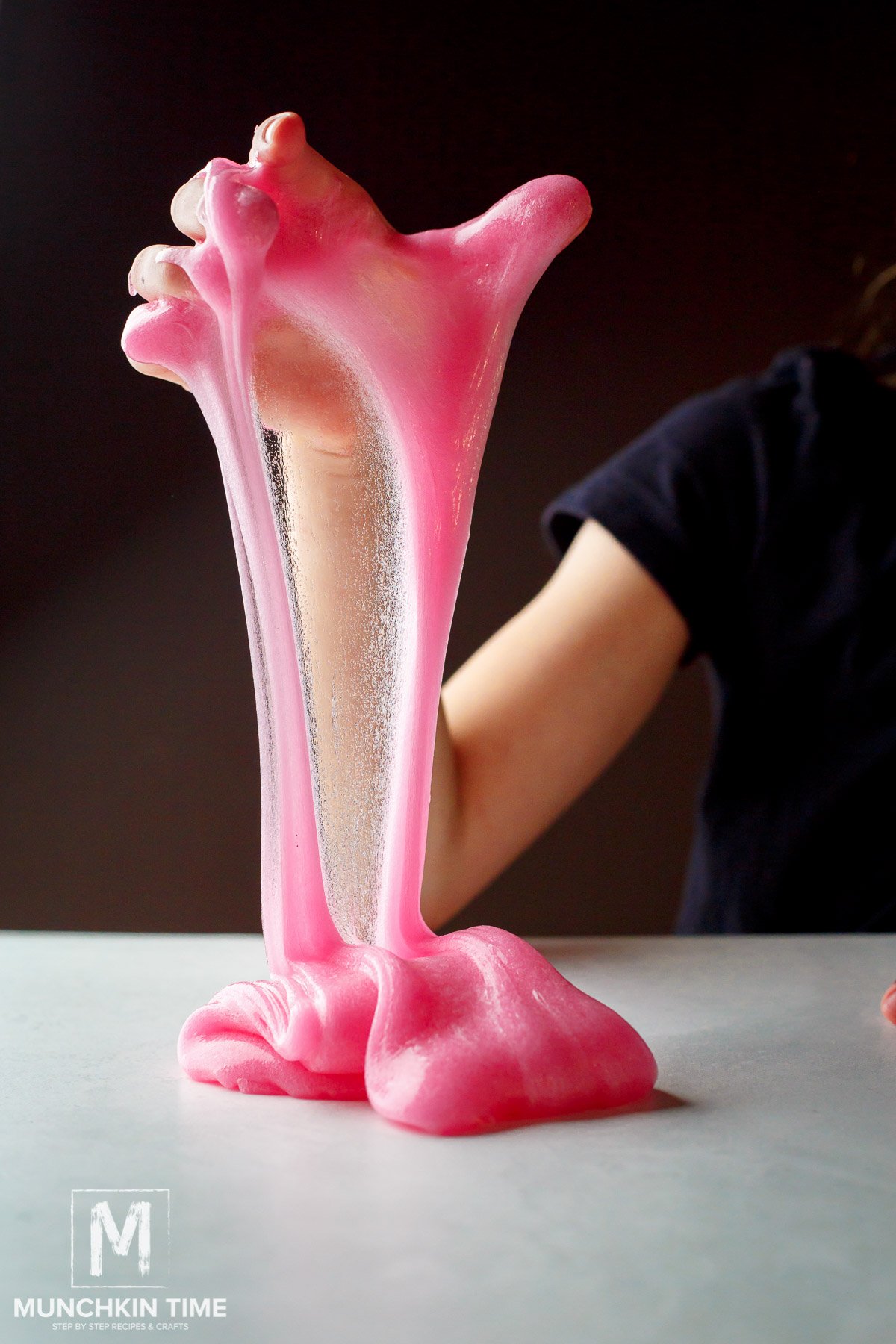 How to Make Slime With Glue and Baking Soda - Munchkin Time