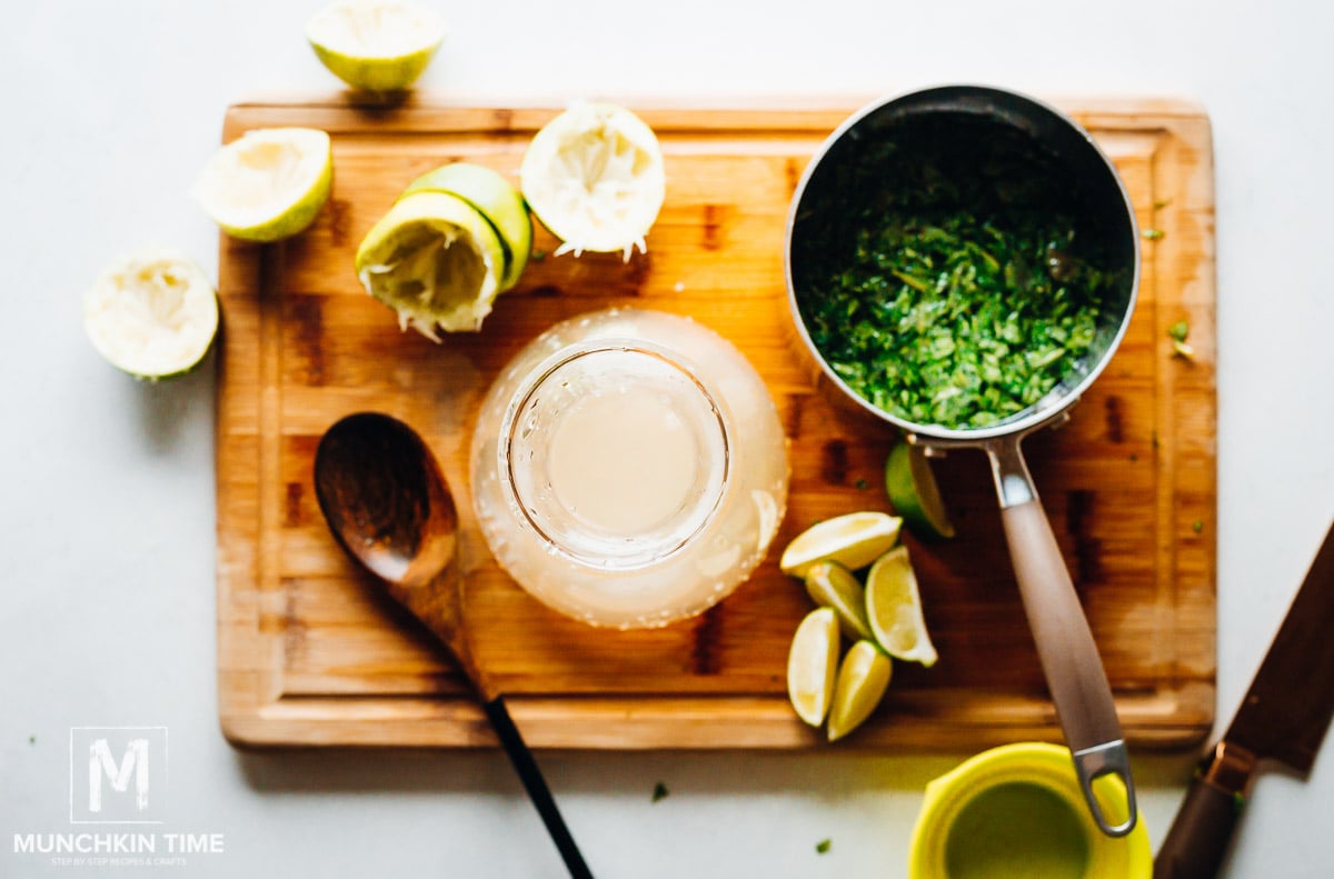 How to make mojito from scratch.