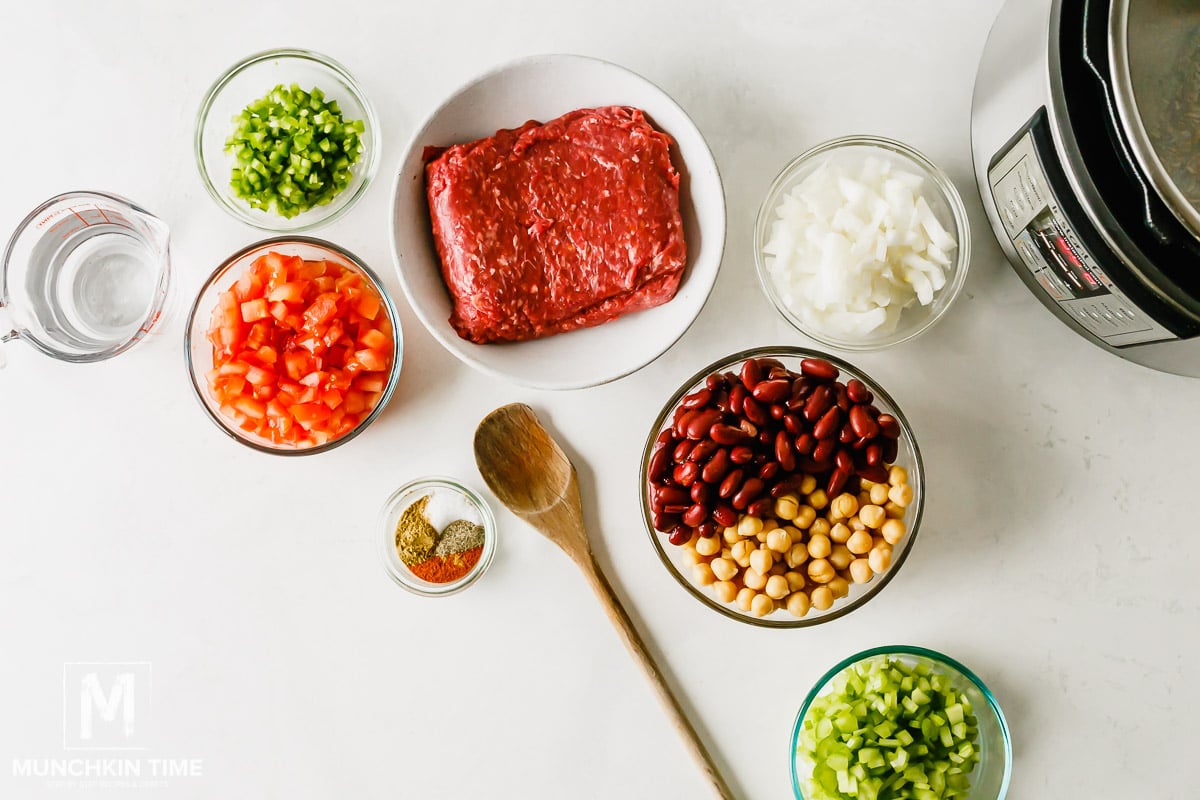 Ingredients you will need to make chili.