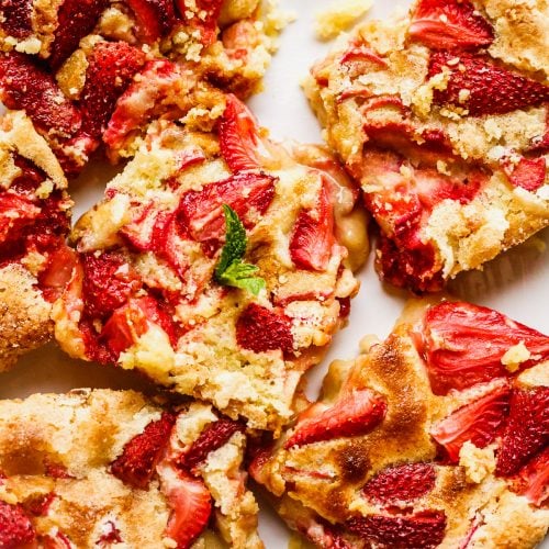 Strawberry Rhubarb Bars Recipe
