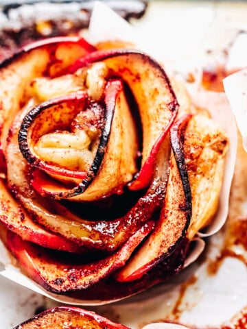 Baked apple roses.