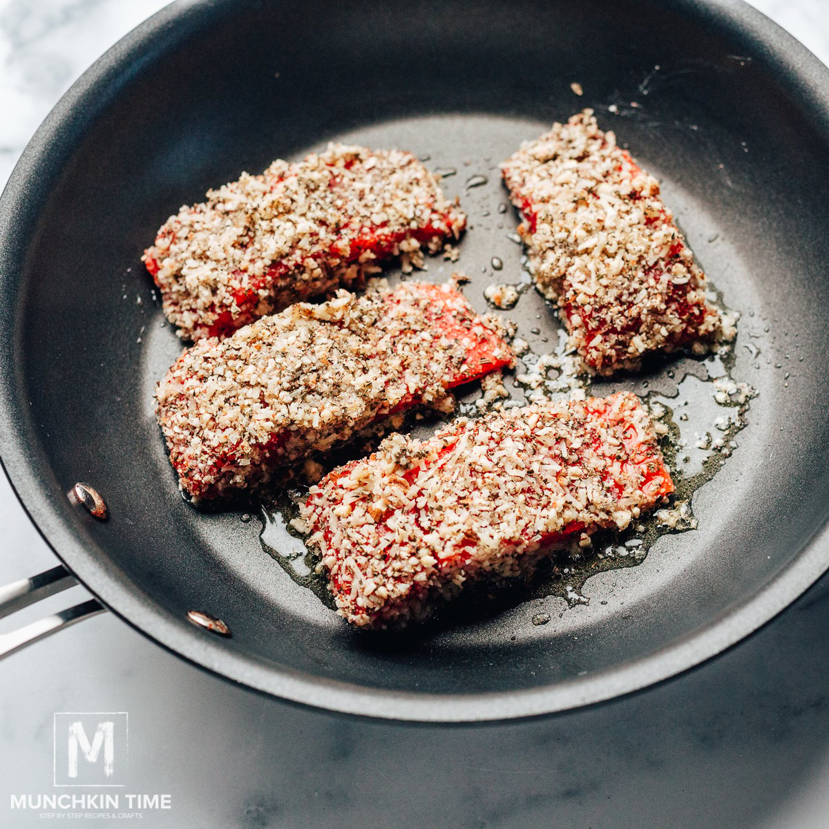 How to make Almond crusted salmon