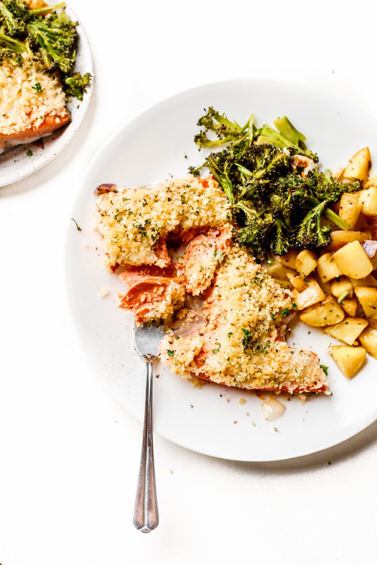 One Pan Roasted Salmon With Broccoli And Potatoes