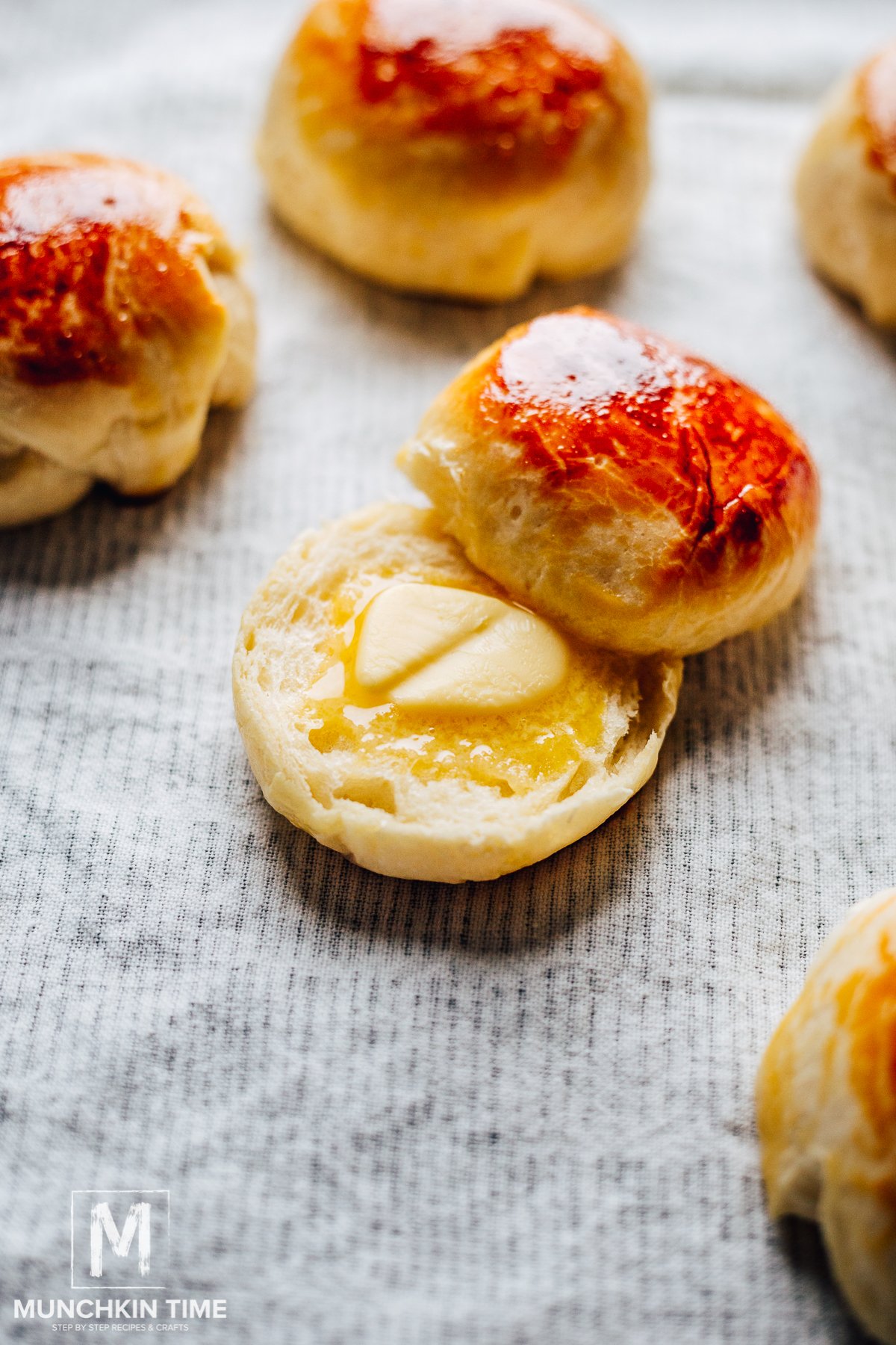 buttermilk dinner rolls