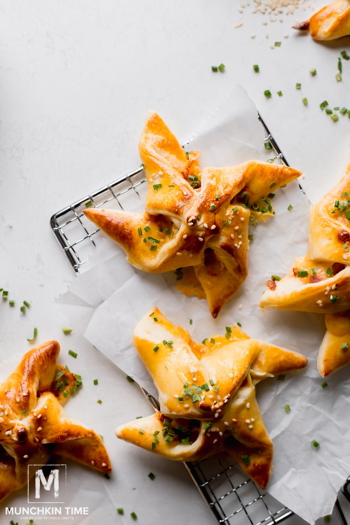 How long to cook pinwheels in the oven?